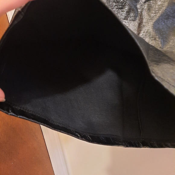 For the Republic Black Faux Leather Midi Skirt - Picture 4 of 7